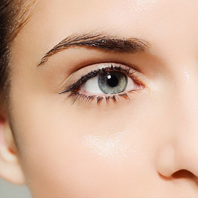Tatouage des sourcils visage diamond skin